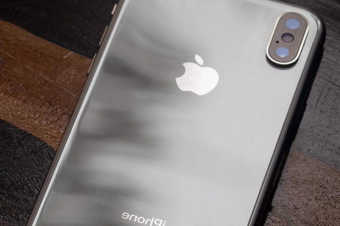 Jak kupić i naprawić&nbsp;iPhone’a